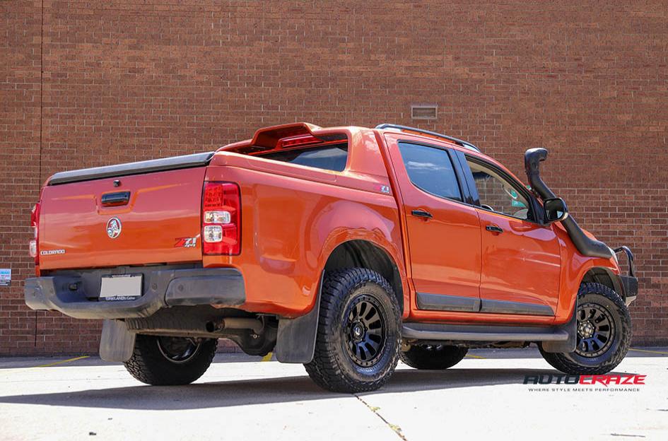 HOLDEN COLORADO TACTIC MATTE BLACK